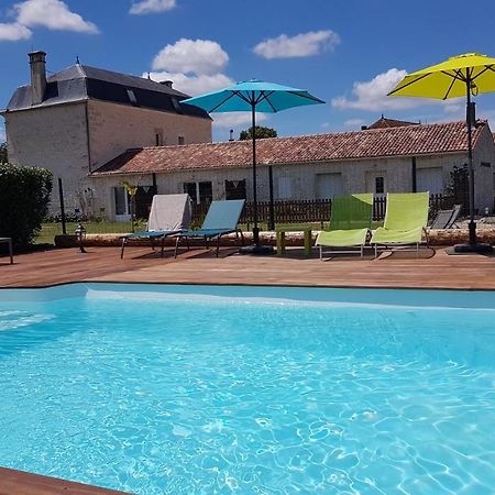 Le Domaine De Bellevue Bed & Breakfast Tanzac Dış mekan fotoğraf