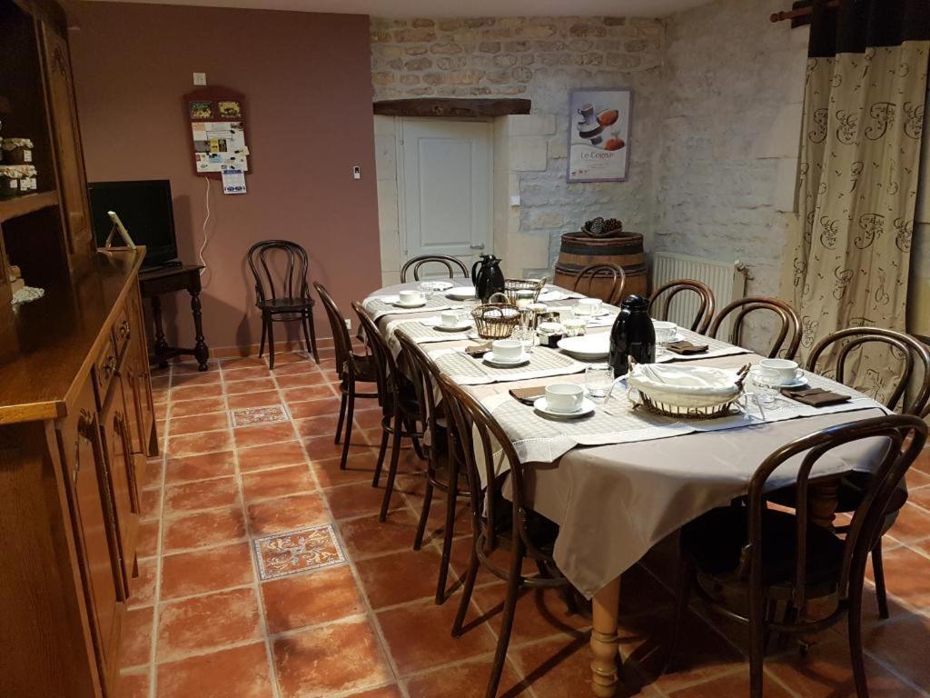 Le Domaine De Bellevue Bed & Breakfast Tanzac Dış mekan fotoğraf